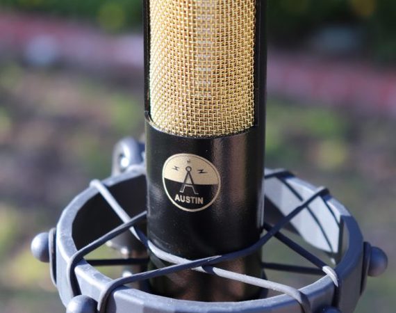 Austin BlackMic_Photo_1